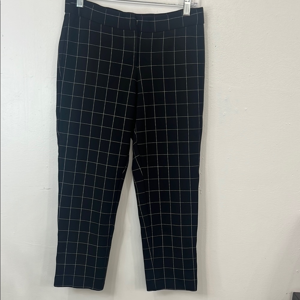 Amanda & Chelsea Navy Checkered Capris